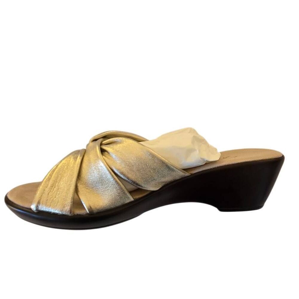Onex Womens Lilly Metallic Leather Twisted Knot Wedge Sandals Platinum Size 9